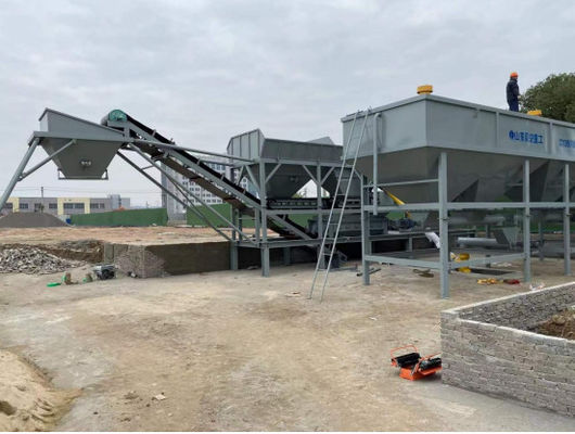 Cinturão de saia Instalação móvel de mistura estabilizada por água com silo de cimento horizontal